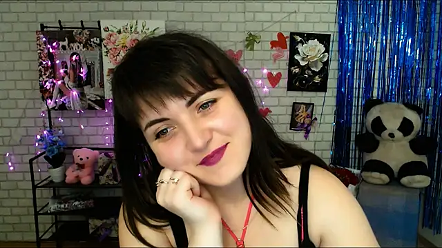 Darina M  online show from 02.14.25