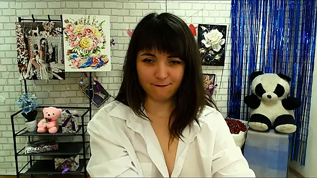 Darina M  online show from 02.17.25