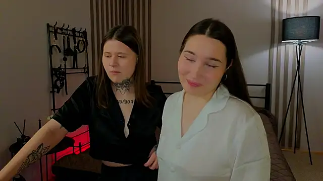 Snapshot of domDani_subMay chatting on 03.16.25 domDani subMay online show from 03.16.25