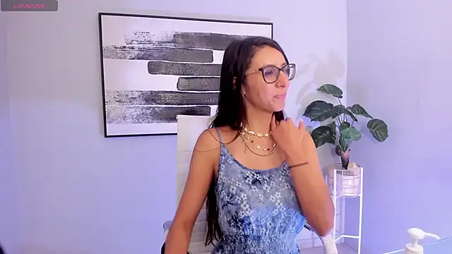 Snapshot of luna_willians chatting on 03.05.25 luna willians online show from 03.05.25