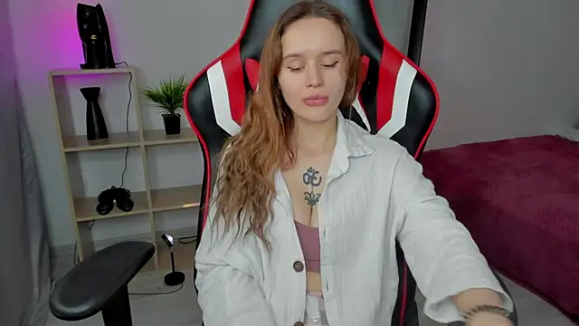 Snapshot of alicexforever chatting on 01.19.25 alicexforever online show from 01.19.25