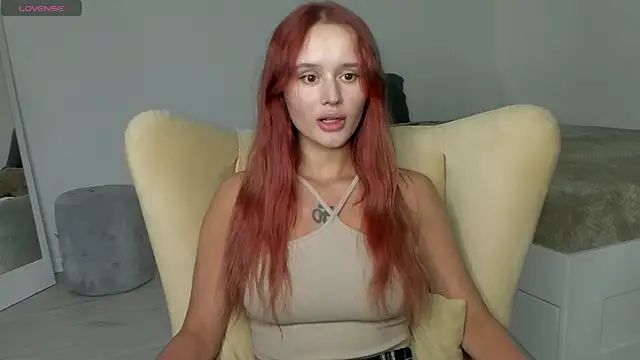 Snapshot of alicexforever chatting on 02.19.25 alicexforever online show from 02.19.25