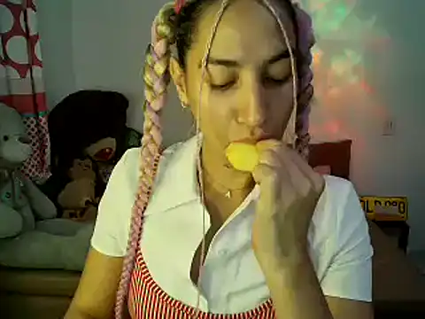 Snapshot of mandy_berrys chatting on 02.27.25 mandy berrys online show from 02.27.25