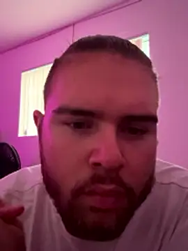 Snapshot of Comfortable_Bite chatting on 10.28.25 Comfortable Bite online show from 10.28.25