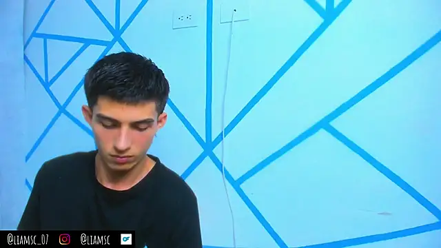 Snapshot of liam_scott77 chatting on 10.04.25 liam scott77 online show from 10.04.25