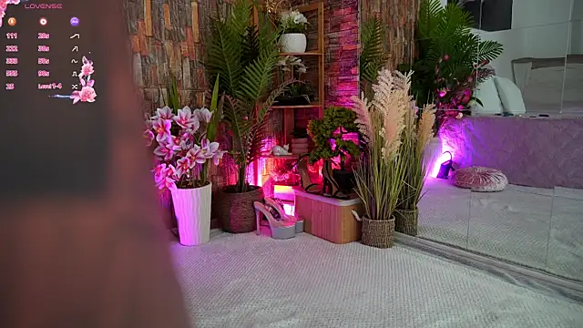 EmilyHudsson 1 online show from 09.22.25