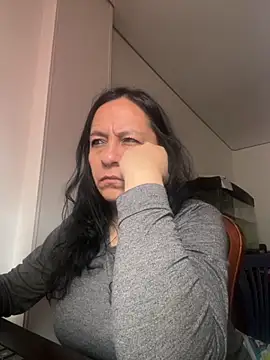 Snapshot of Freya_Artemisa chatting on 09.22.25 Freya Artemisa online show from 09.22.25