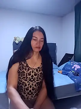 renata hot1 online show from 11.21.25