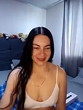 Snapshot of renata_hot1 chatting on 04.27.26 renata hot1 online show from 04.27.26