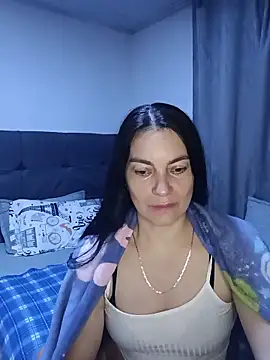 Snapshot of renata_hot1 chatting on 06.11.26 renata hot1 online show from 06.11.26