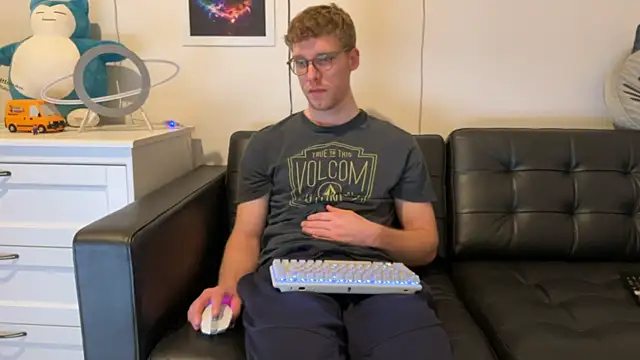 BlueEyedTallGuy94 online show from 01.10.25