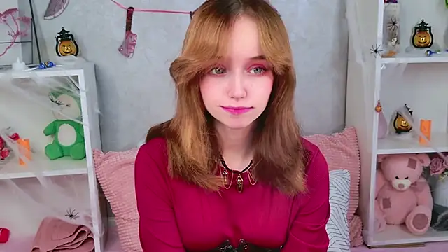 b4by LoL1 online show from 10.28.25