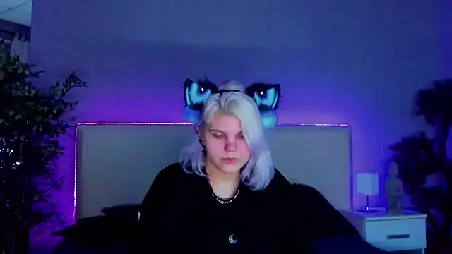 JoannLowe online show from 01.12.25