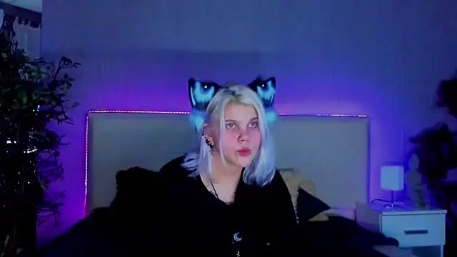 JoannLowe online show from 01.19.25