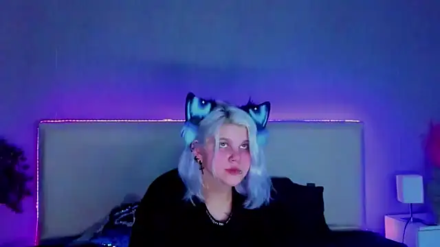 JoannLowe online show from 02.13.25