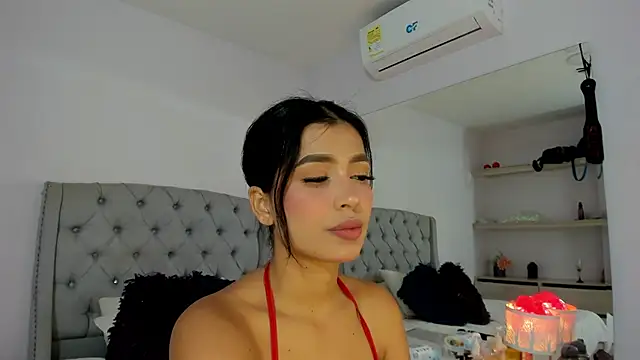 TianaReedd online show from 10.03.25
