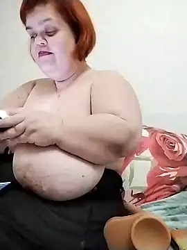 MIDGET-TITS online show from 02.05.25