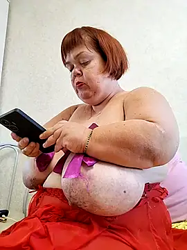 MIDGET-TITS online show from 10.25.25