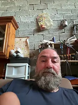 Snapshot of ros217 chatting on 09.16.25 ros217 online show from 09.16.25