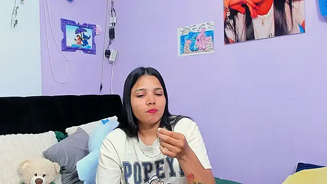 sara mendez2 online show from 10.21.25