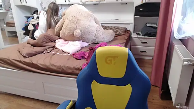 Snapshot of 69SexySecret69 chatting on 02.26.25 69SexySecret69 online show from 02.26.25