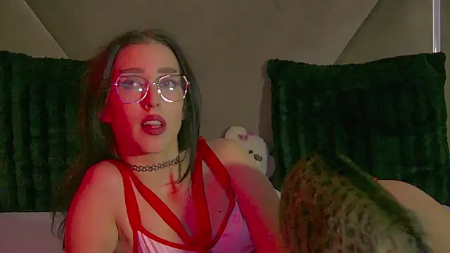 AishaHummer online show from 12.03.25