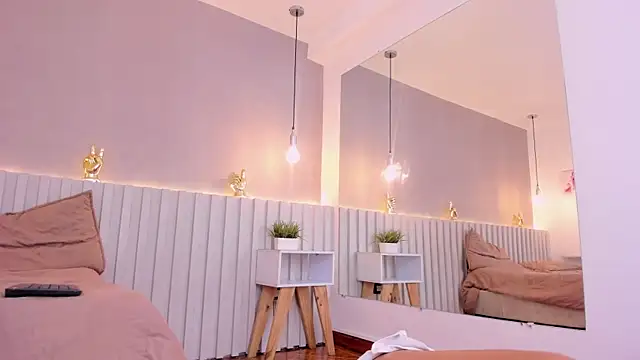 Aida moreno online show from 03.21.25