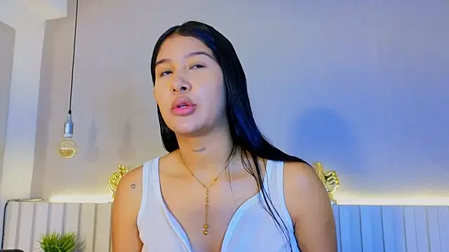 Snapshot of Aida_moreno chatting on 03.25.26 Aida moreno online show from 03.25.26