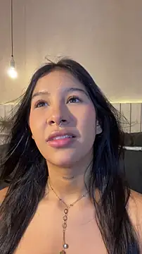 Snapshot of Aida_moreno chatting on 05.04.26 Aida moreno online show from 05.04.26
