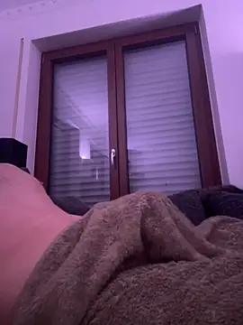 Snapshot of Zitus888 chatting on 10.09.25 Zitus888 online show from 10.09.25