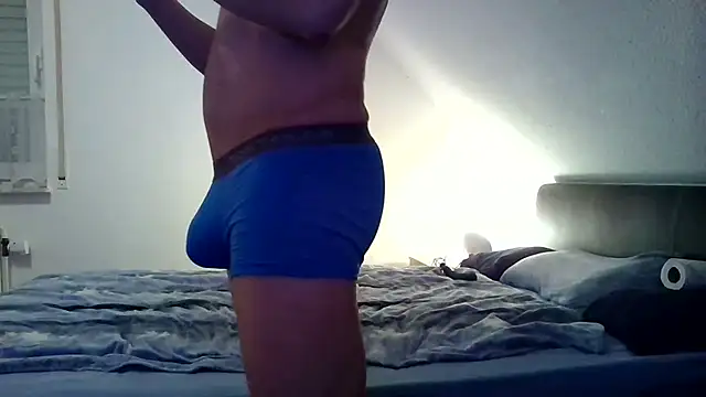 tom8912 online show from 01.31.25