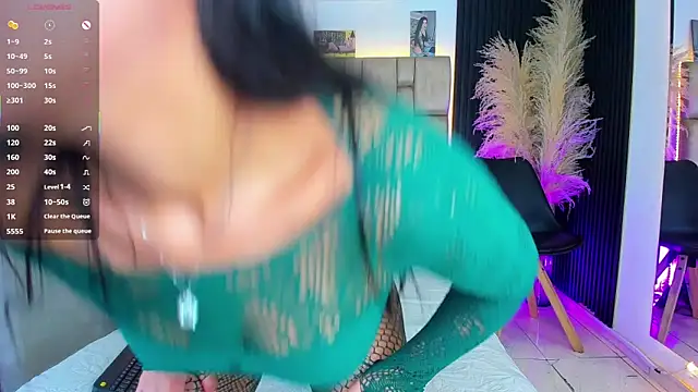 little sophie18 online show from 05.27.26