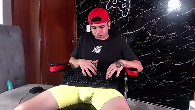 maty hardx online show from 03.11.25