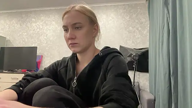 AnneBall online show from 01.10.25