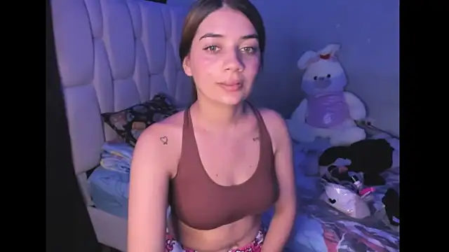 KittyKlum online show from 02.24.25