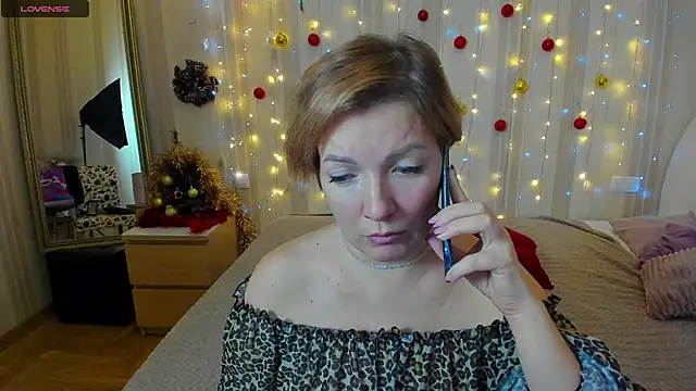 Katherine Fox online show from 12.12.24