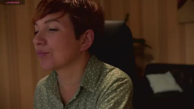 Katherine Fox online show from 01.10.25