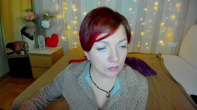 Katherine Fox online show from 03.06.25