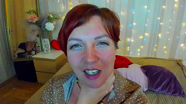 Katherine Fox online show from 03.06.25