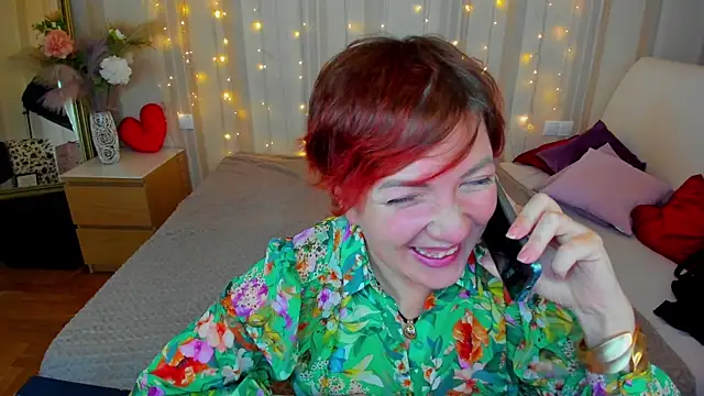 Katherine Fox online show from 03.08.25