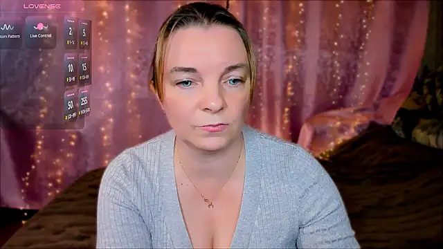 Regina  blue online show from 01.12.25