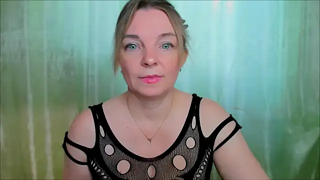 Regina  blue online show from 02.21.25