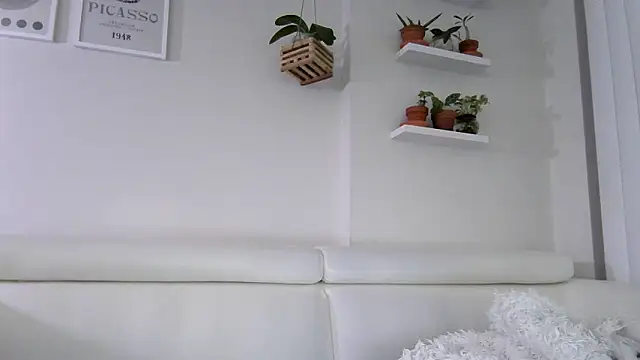 Snapshot of badblondebunny chatting on 02.08.26 badblondebunny online show from 02.08.26