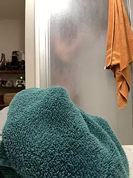 Snapshot of SmokingSloth chatting on 03.08.25 SmokingSloth online show from 03.08.25