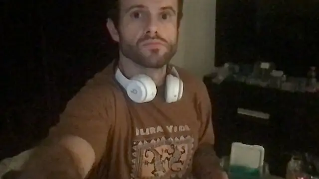 Snapshot of SpunCandy chatting on 09.15.25 SpunCandy online show from 09.15.25