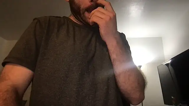 Snapshot of SpunCandy chatting on 10.03.25 SpunCandy online show from 10.03.25