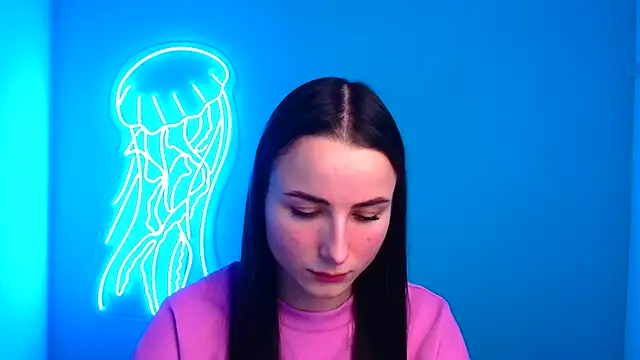 Eva Janee online show from 12.12.24