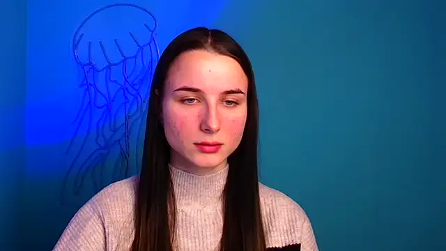 Eva Janee online show from 01.06.25