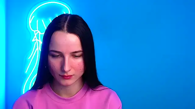 Eva Janee online show from 03.06.25