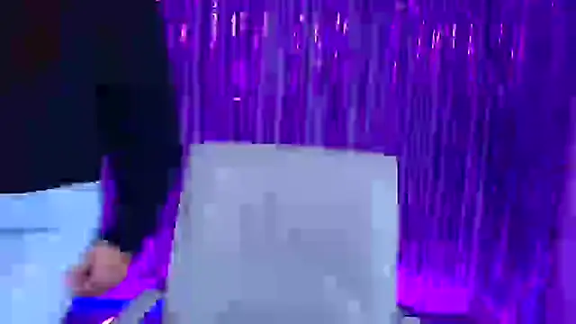 Eva Janee online show from 09.18.25